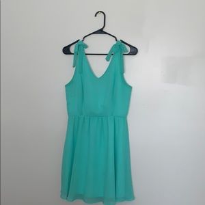 Dee Elle Dress | Green Crepe Flow Dress